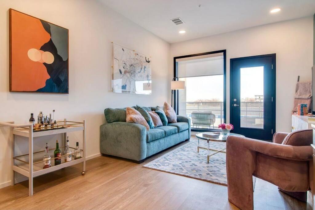 Stylish Downtown Condo W/ Pool & Parking Nashville Exterior foto